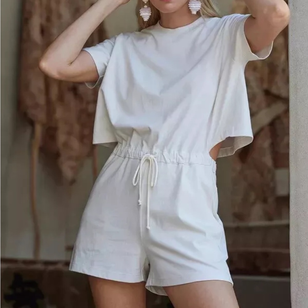 Velvet by Graham & Spencer Beach Romper